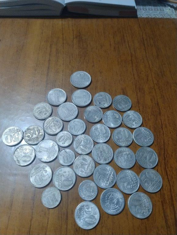 Lote com 36 Moedas de Alumínio – 1957 — foto 2