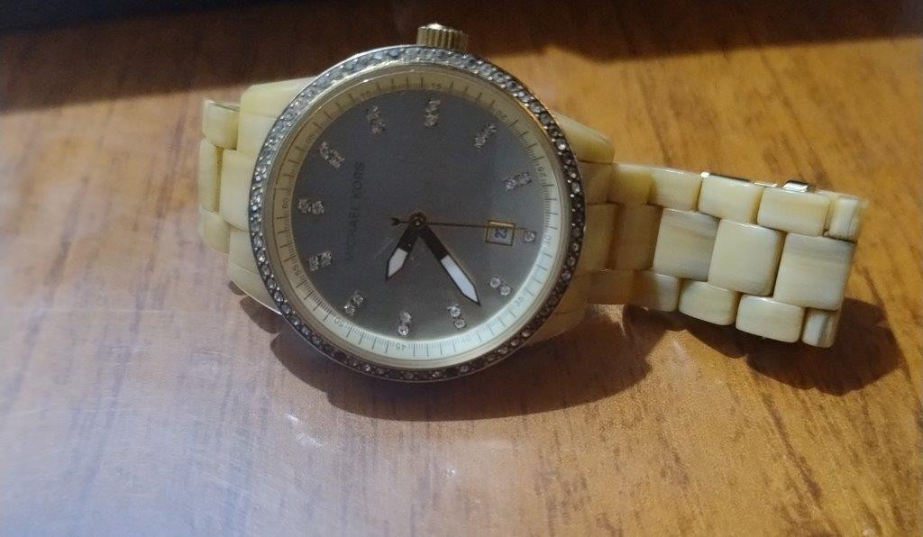 Relógio Michael Kors Runway MK5039 com Cristais — foto 2