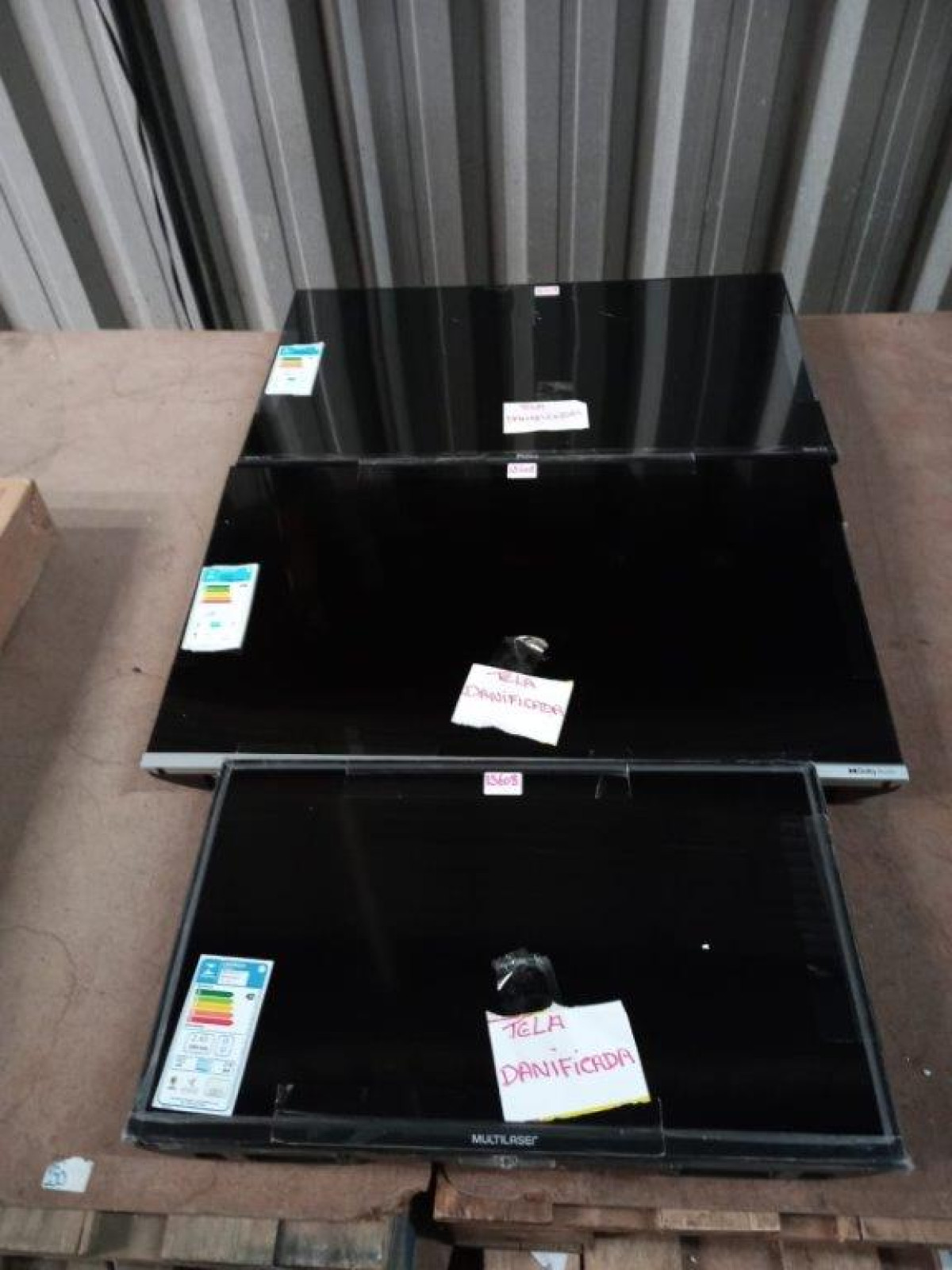 03 TVS SENDO: 01 LED 24" + 02 SMART 32" — foto 1