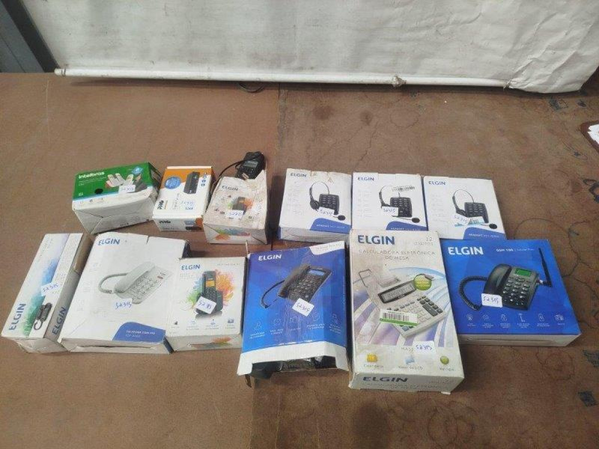 12 ITENS SENDO: 01 CALCULADORA + 01 CONVERSOR + 10 TELEFONES — foto 1