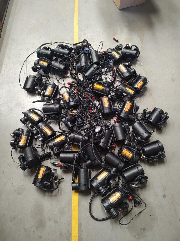 APROXIMADAMENTE 40 MINI COMPRESSORES — foto 1