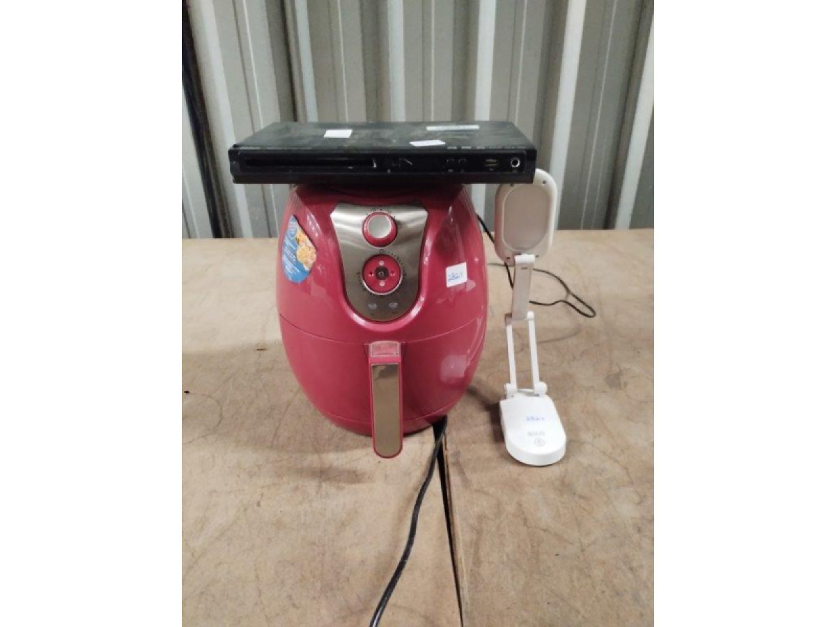 03 ITENS SENDO: 01 DVD + 01 AIRFRYER + 01 LUMINARIA — foto 1