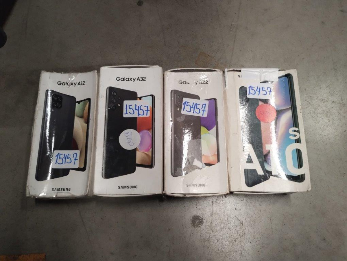 04 SMARTPHONES SAMSUNG — foto 1