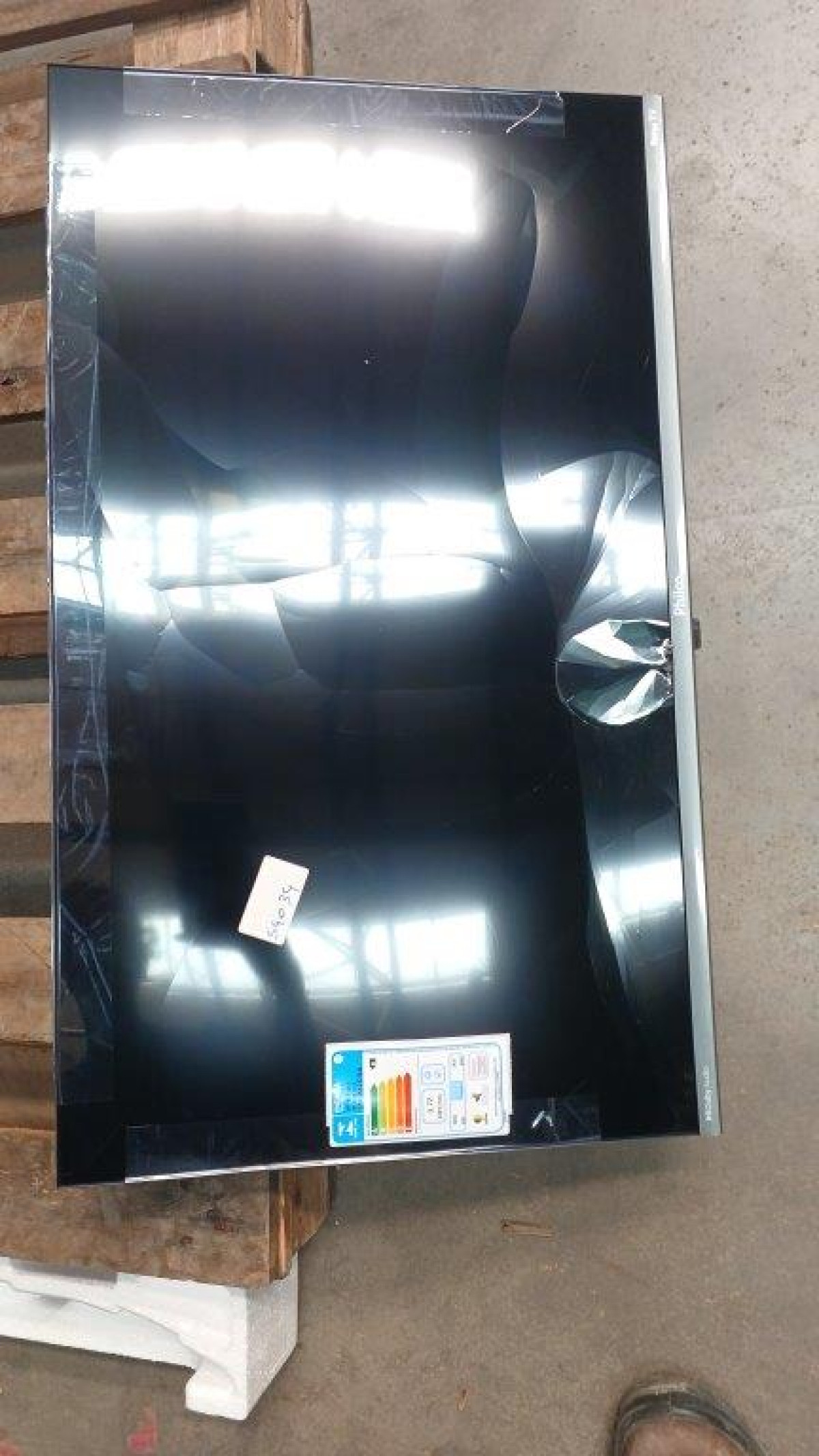 01 TV SMART 32" PHILCO — foto 1