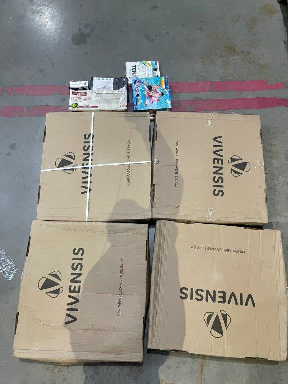 10 ITENS SENDO: 01 ELETROESTIMULADOR + 01 BOIA + 04 MINIPARABÓLICAS + 01 MOUSE + 01 PORTA ROLO + 01 TELEFONE + 01 VARÃO — foto 1