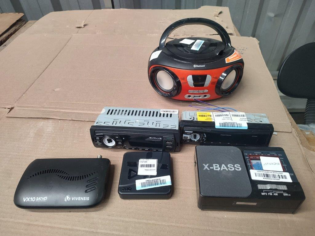 06 ITENS SENDO: 02 AUTORRADIOS + 02 RÁDIOS + 02 RECEPTORES/SMART BOX — foto 1