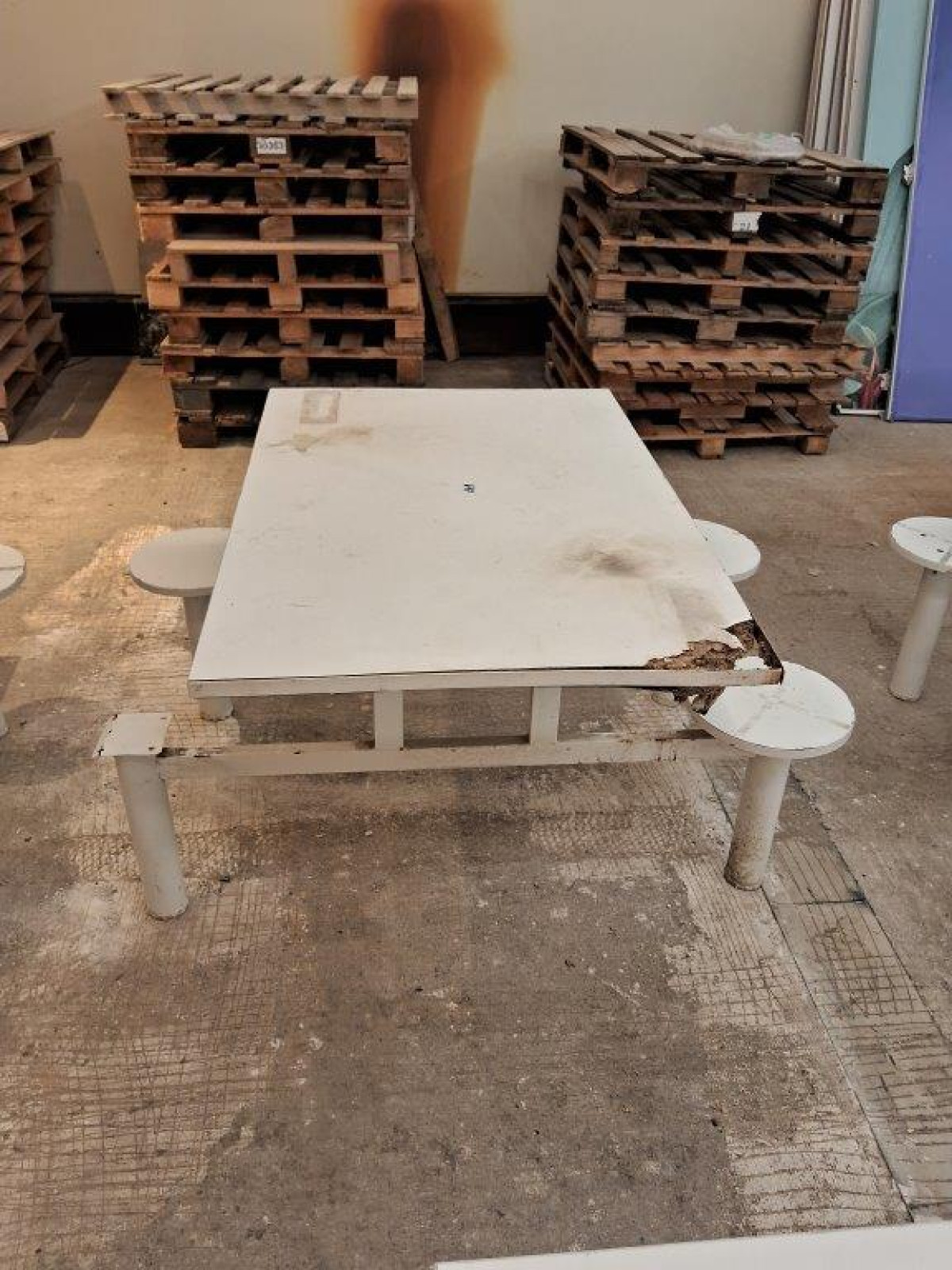 Mesa De Refeitório 4 Lugares com avaria