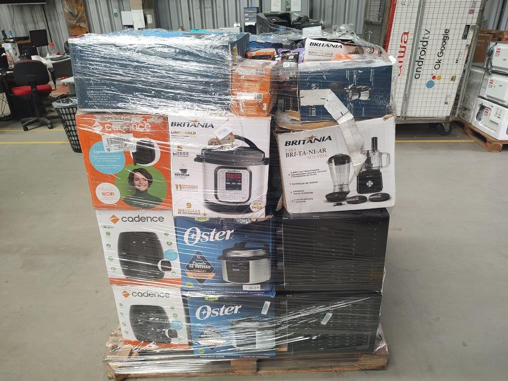 Pallet Fechado com Aproximadamente 45 Itens