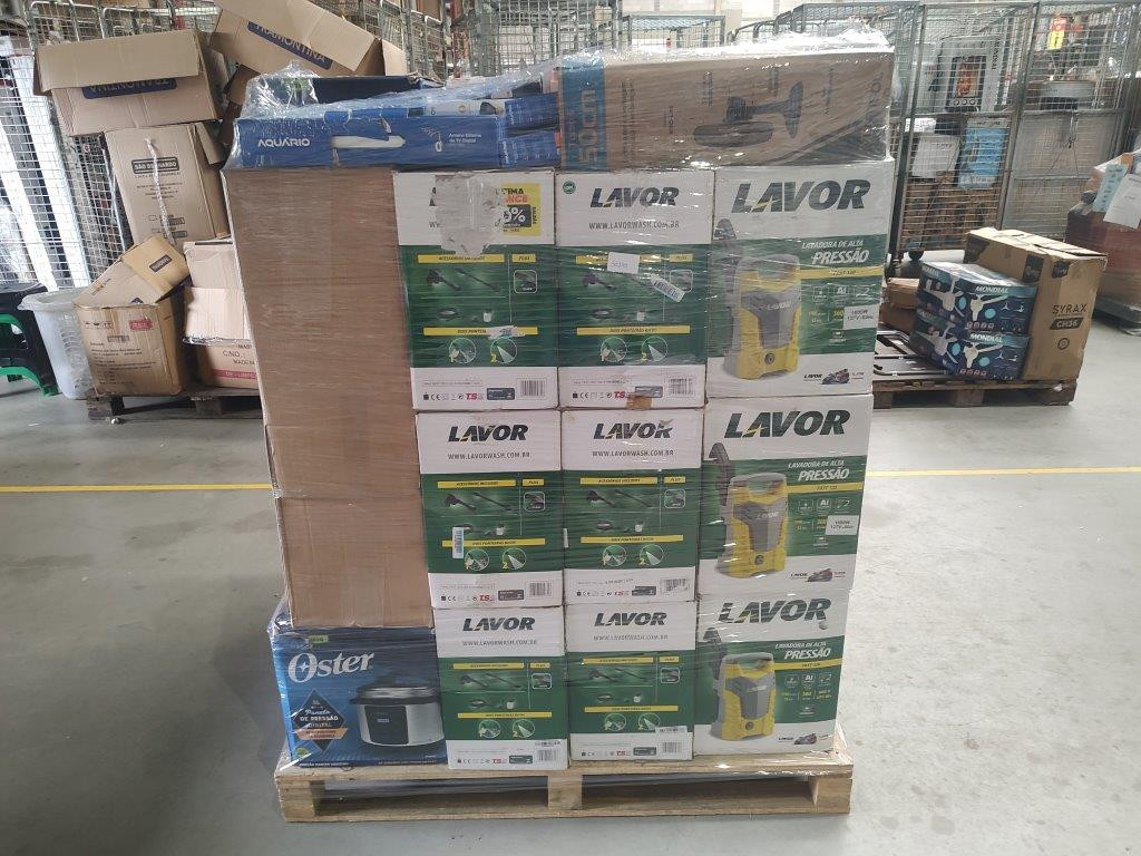 Pallet Fechado com Aproximadamente 55 Itens