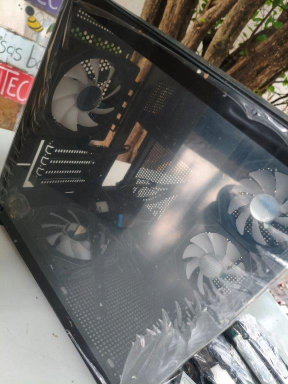 Gabinete Gamer Hayon com 7 Fans