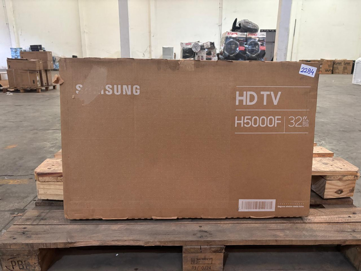 01 Smart Tv 32" - Podendo Conter Tela Trincada