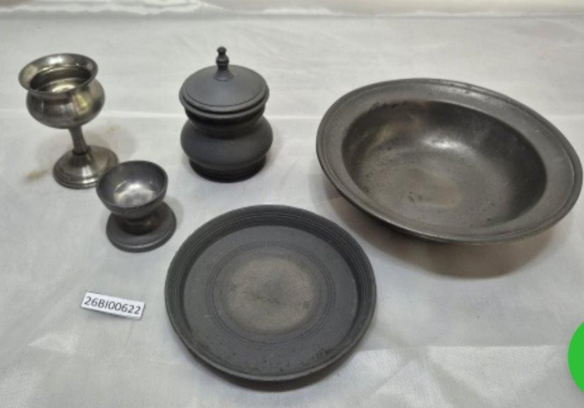 Lote com 5 Peças Variadas em Estanho