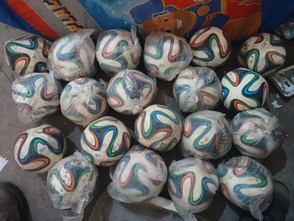 20 Bolas (Rachadas) - Podendo Conter Defeitos Ou Ser Sucata