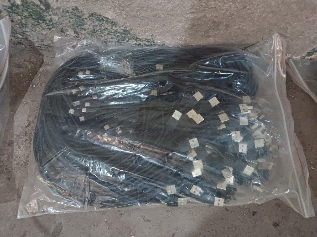 Sacola Com Diversos Cabos Micro Usb - Podendo Conter Defeitos Ou Ser Sucata