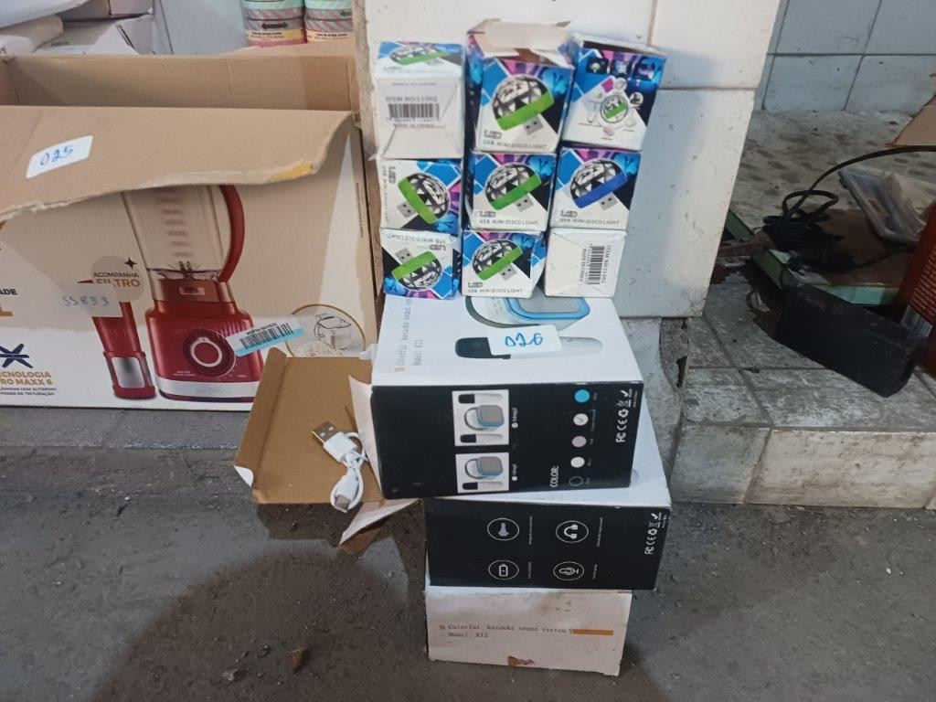 03 Mini Karaokês + 06 Usb Mini Disco - Podendo Conter Defeitos Ou Ser Sucata