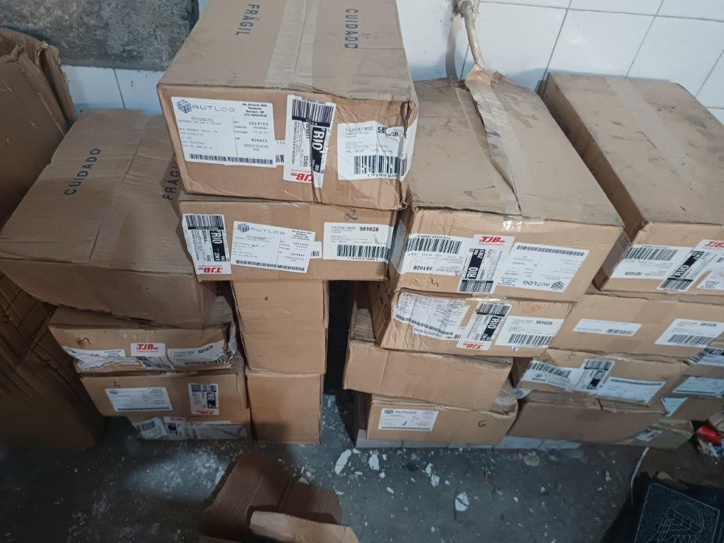 04 Caixas Com 36 Tylenol Bebê 100mg/ml - Podendo Conter Defeitos Ou Ser Sucata
