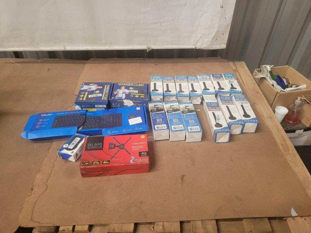 18 Itens Sendo: 13 Antenas + 01 Mouse + 01 Teclado + 02 Receptores + 01 Suporte Indusat