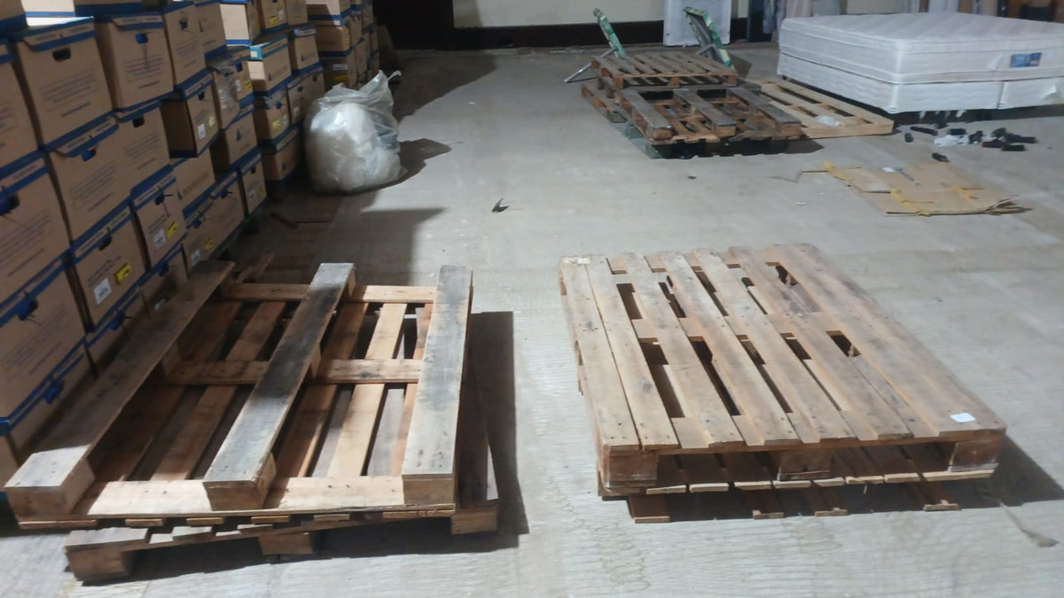 10 pallets diversos