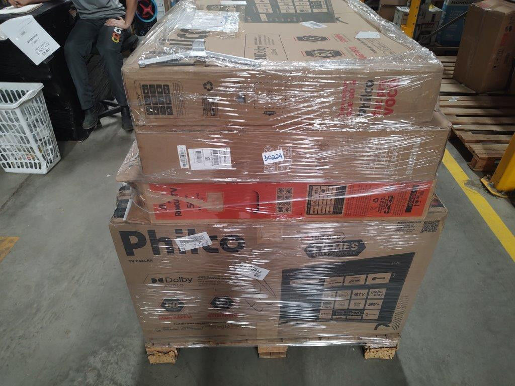 Pallet Fechado com Aproximadamente 15 Itens Diversos