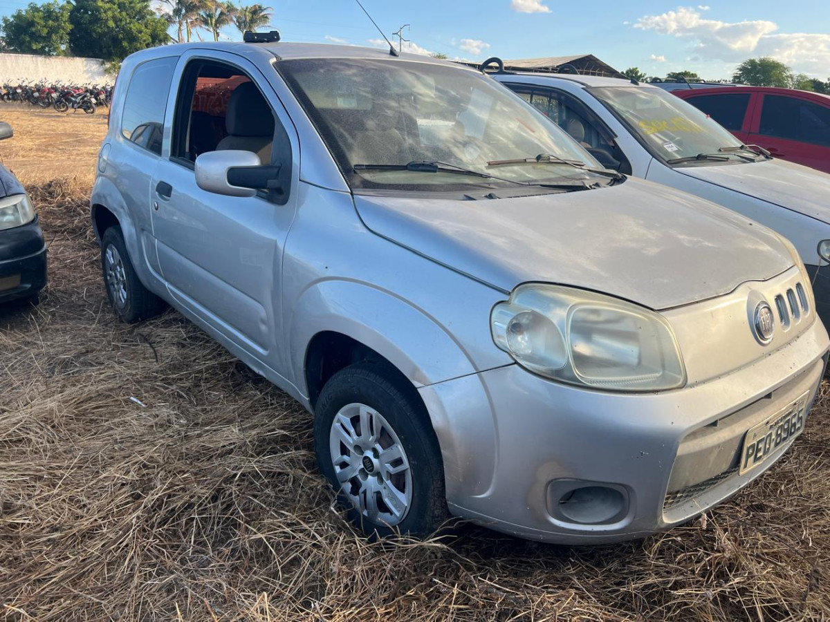 Fiat/Uno Vivace 1.0