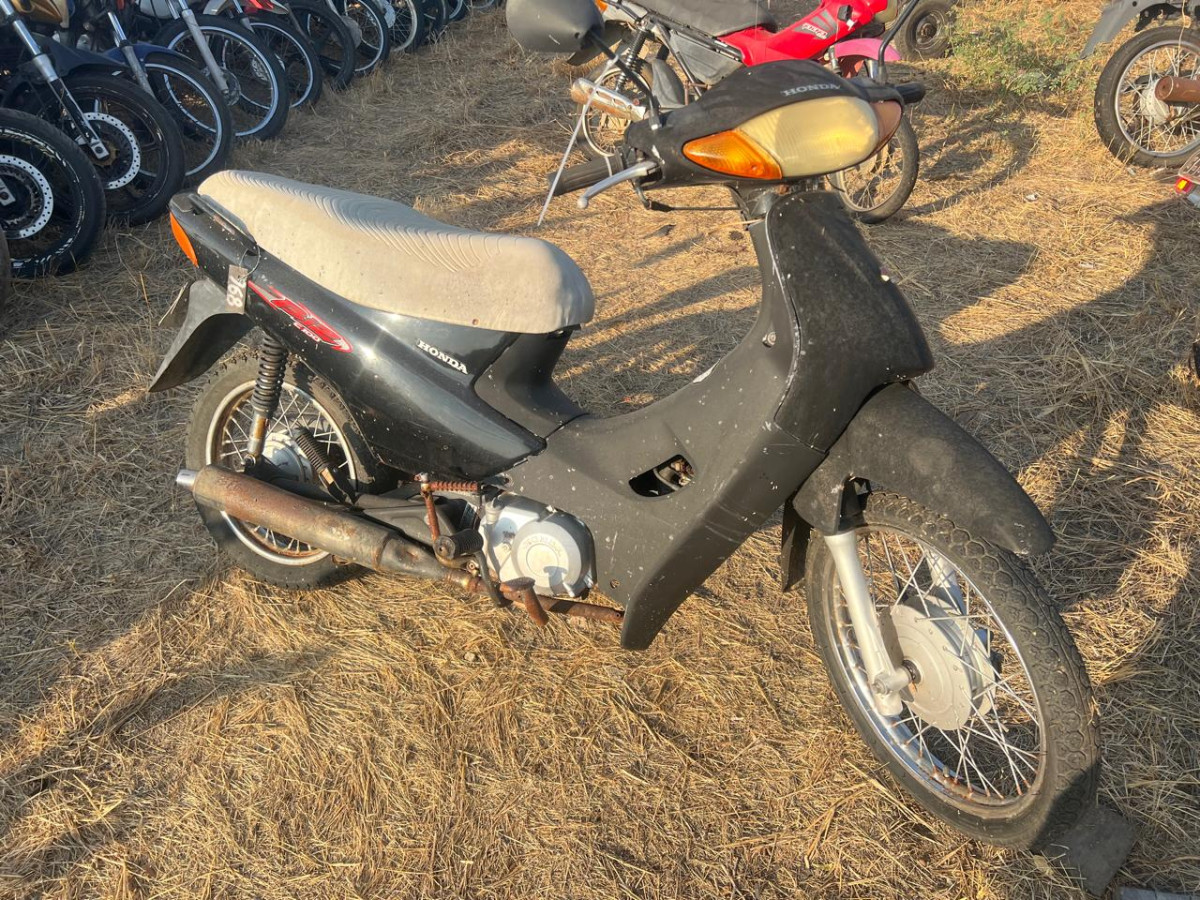 Honda/C100 Biz ES