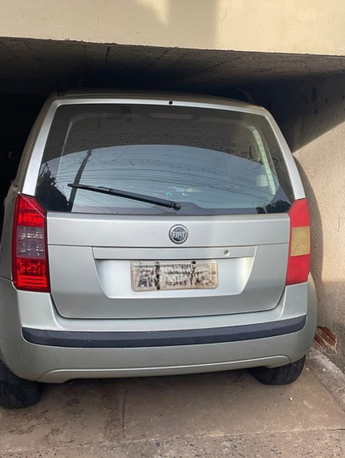 Fiat Idea 1.4 ELX Flex - Ano 2007 -  Cor Verde — foto 1