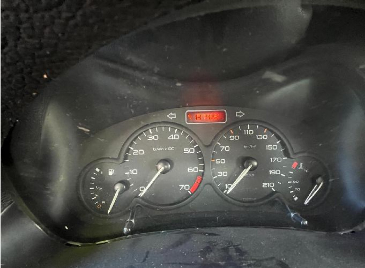 Peugeot/206 Selection - Ano 2003 - Cor Cinza — foto 5