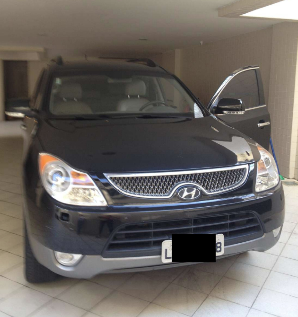 Hyundai Veracruz 3.8 V6 – Ano 2011 – Cor Preta — foto 1