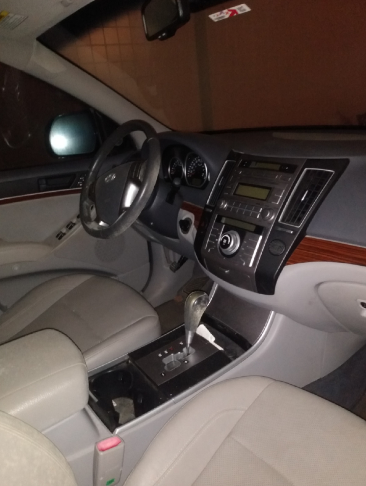 Hyundai Veracruz 3.8 V6 – Ano 2011 – Cor Preta — foto 4