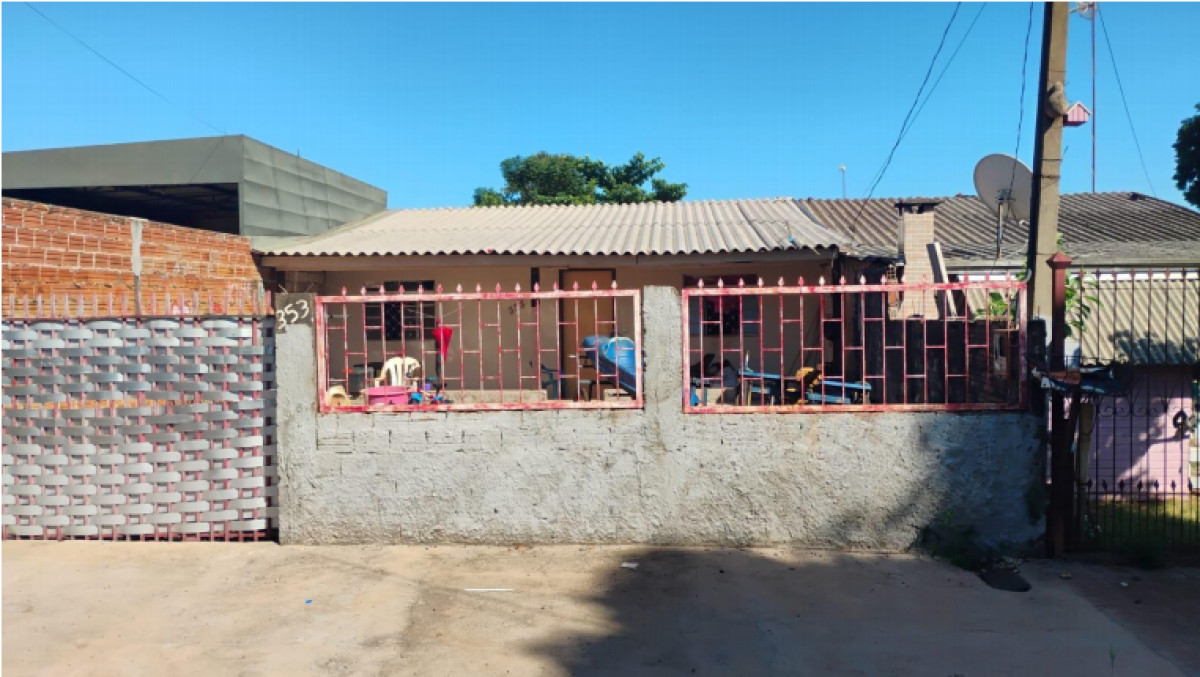 Casa - Rua Arthur Nogueira, 353 - Três Lagoas - Foz do Iguaçu/PR — foto 1