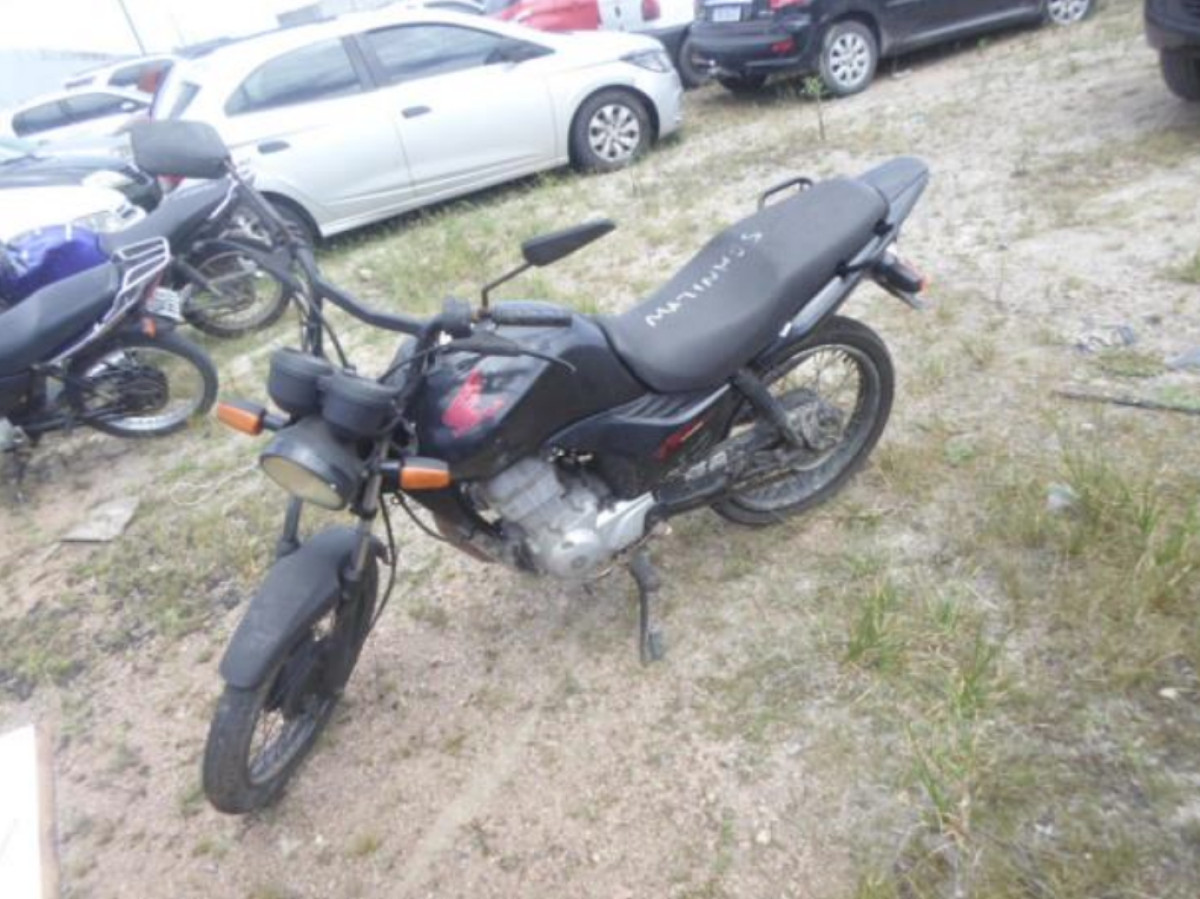 Honda/CG 125 Fan - Ano 2012 - Cor Preta — foto 1