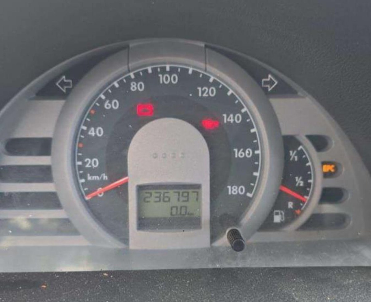 VW/GOL 1.0 - Ano 2007 - Cor Branco — foto 5