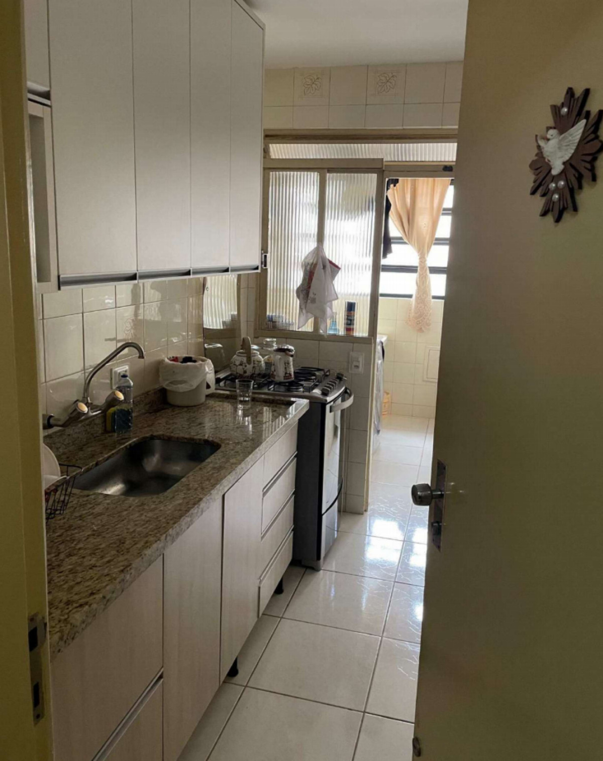 Apartamento - Edifício Verona - Rua Brasil, 1454 - Centro - Londrina/PR — foto 3