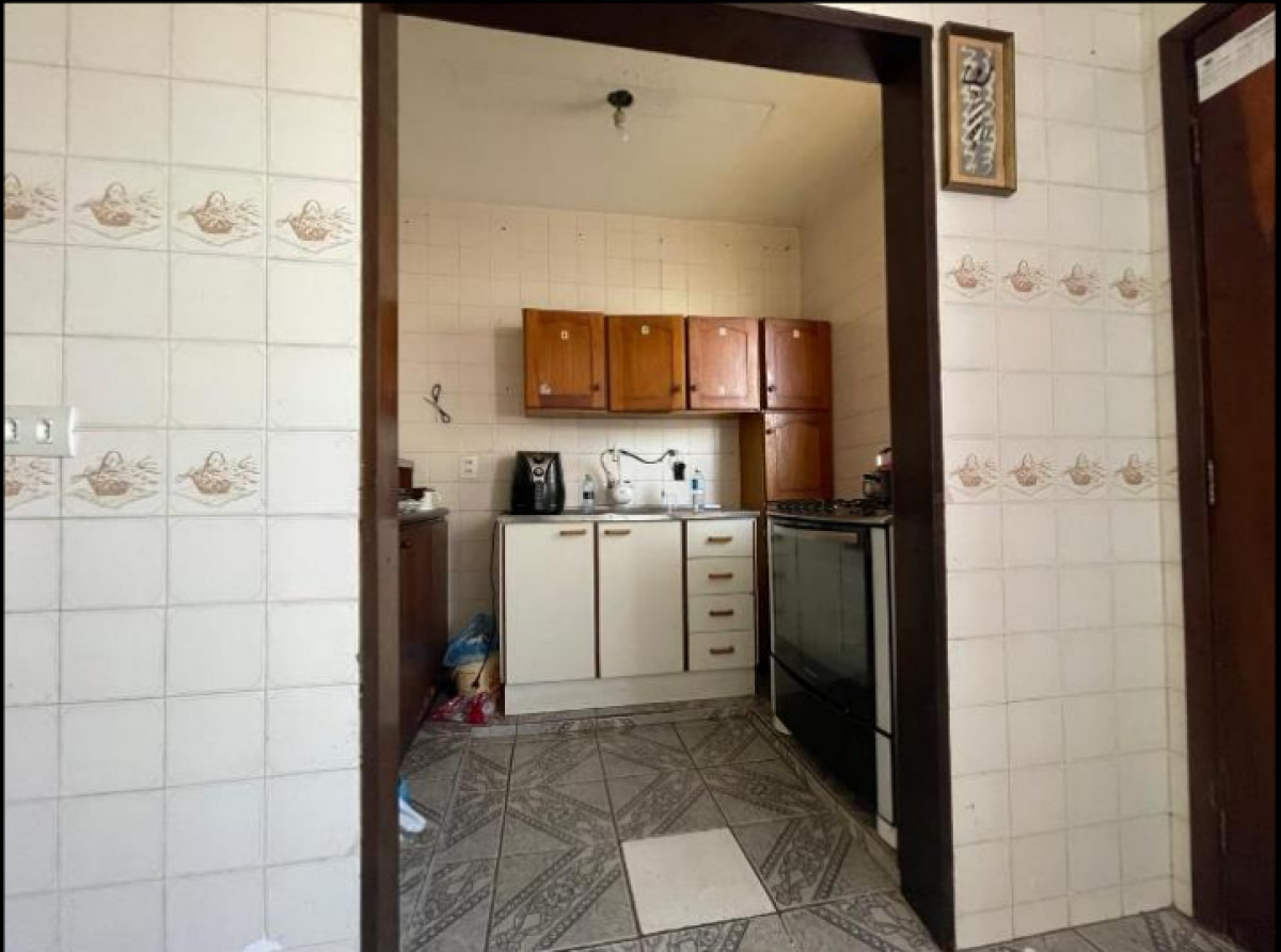 Casa em Condomínio - Conj. Res. Fioravante - Rua Delegado Naby Paraná, 286 - Capão Raso - Curitiba/PR — foto 5