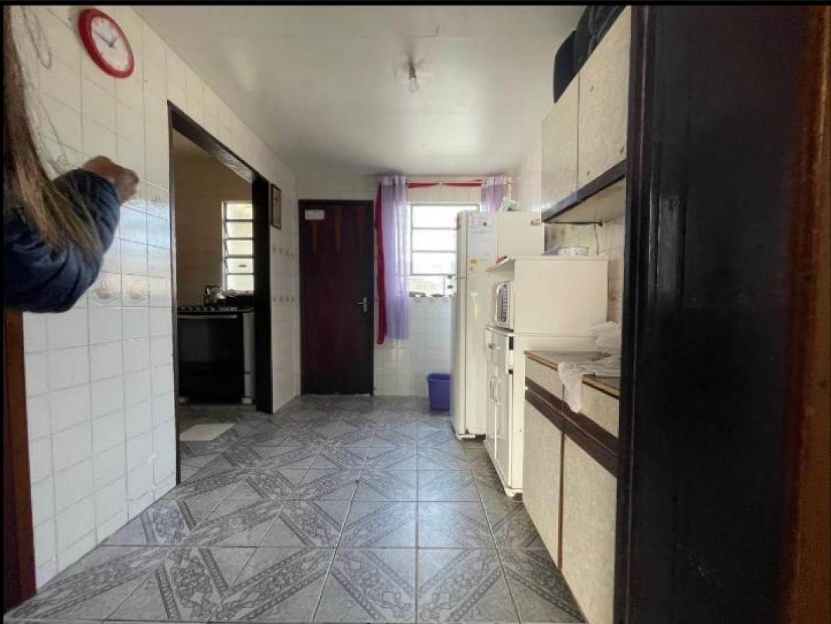 Casa em Condomínio - Conj. Res. Fioravante - Rua Delegado Naby Paraná, 286 - Capão Raso - Curitiba/PR — foto 4