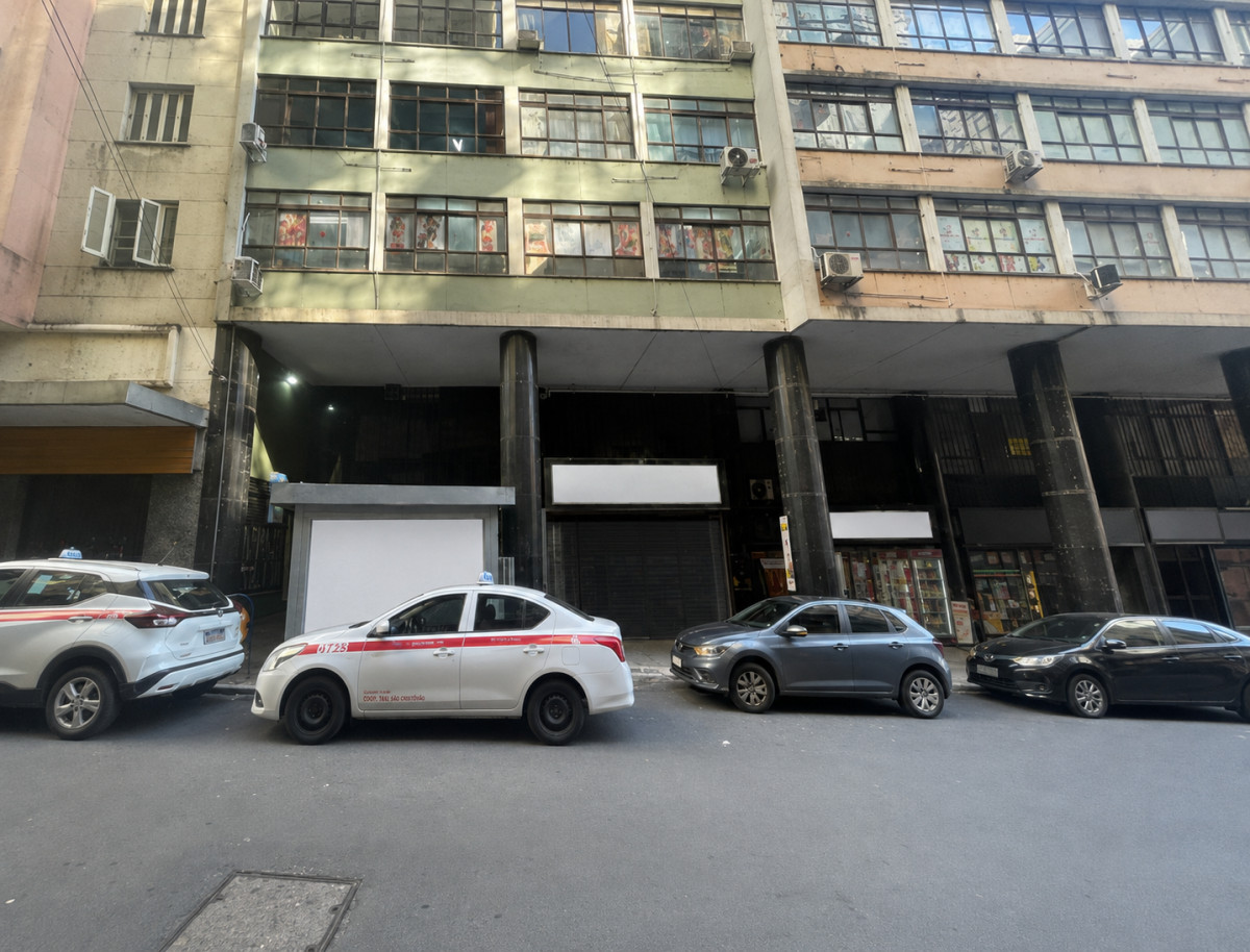 Sala Comercial - Ed. Hermon - R. Vig. José Inácio, 547 - Centro Histórico - Porto Alegre/RS