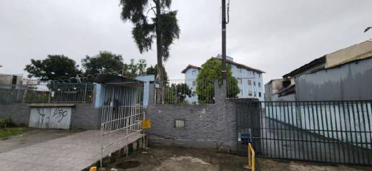 Apartamento com Vaga – Rua Robert Redzimski, 631 – Conj. Moradias Atenas I – Campo Comprido – Curitiba/PR — foto 1