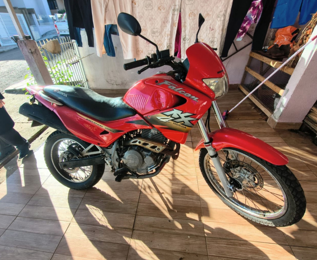 HONDA/NX4 FALCON - Ano 2001 - Cor Vermelha — foto 1