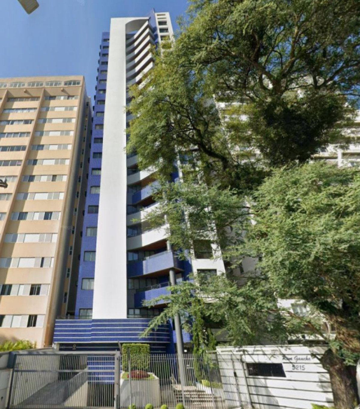 Apartamento com 3 Vagas de Garagem – Av. Visconde de Guarapuava, 5215 - Ed. Rive Gauche – Batel – Curitiba/PR — foto 1