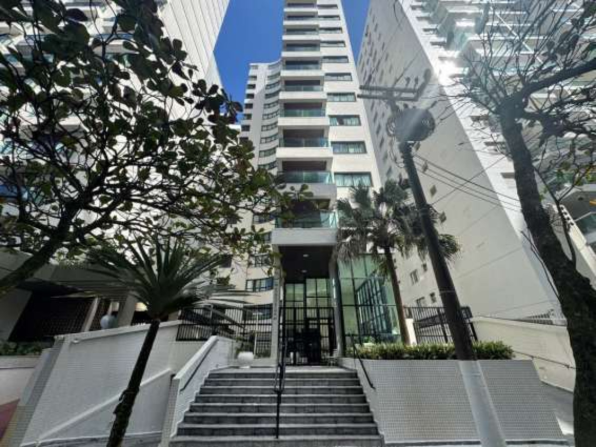 Apartamento com 2 vagas - Ed. Saquarema - Rua Silvia Valadão de Azevedo, 45 - Barra Funda - Guarujá/SP — foto 3