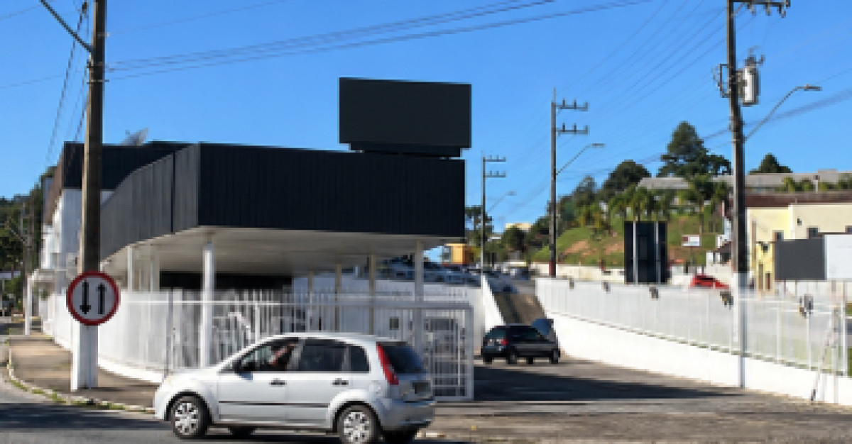 Terreno com Imóvel Comercial - Rodovia BR 280, nº 102, Bairro Vila Nova - Rio Negrinho/SC