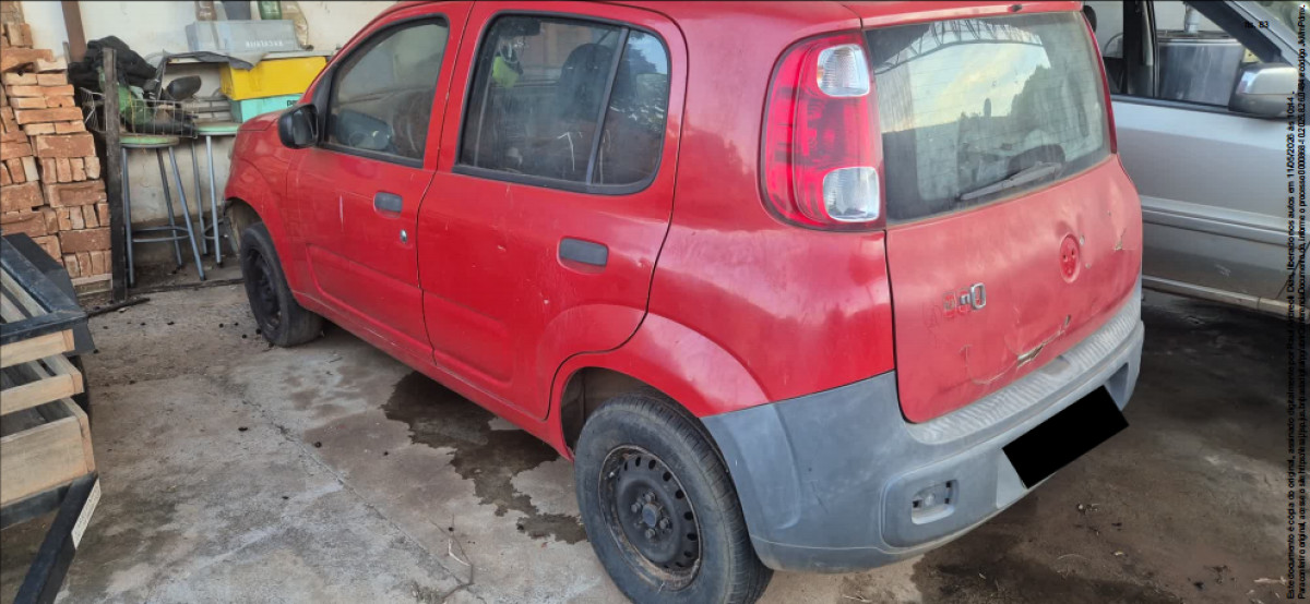 Fiat Uno Vivace - 2011 - Cor Vermelha