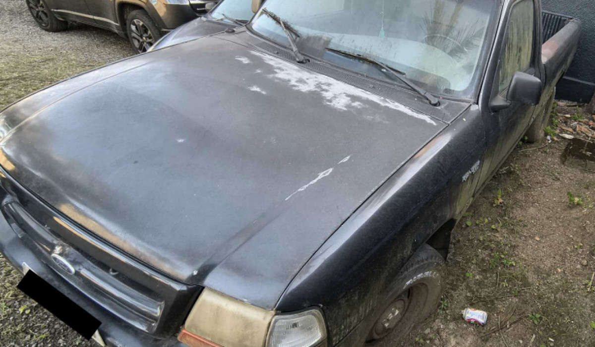 Sucata Aproveitável - Camioneta Ford Ranger 10E- 1998 - Cor Cinza