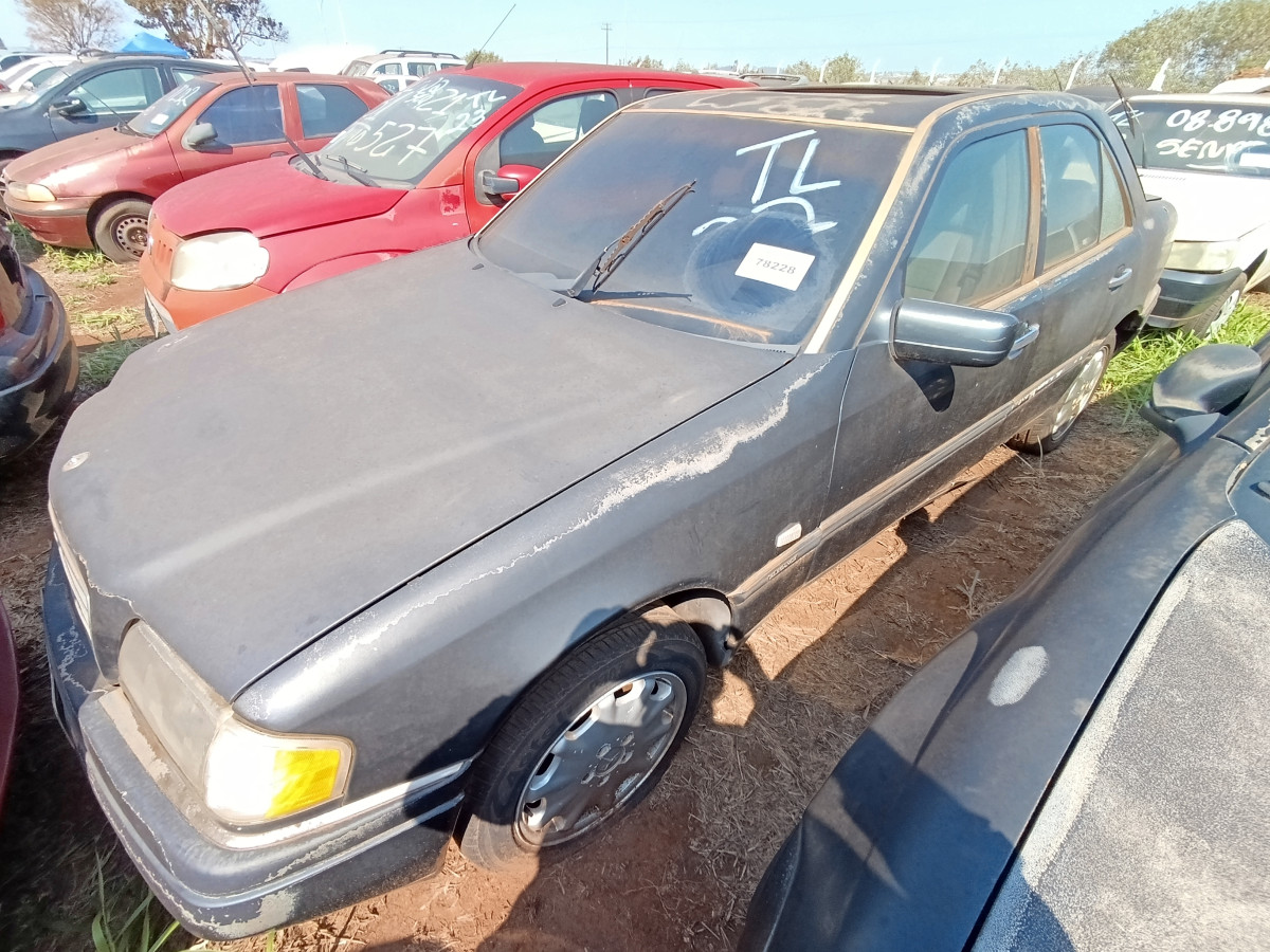 SUCATA/ Marca: I / Modelo: MERCEDES C280 HA28W /Placa: AJN0004 / ATIVO 78228 — foto 2