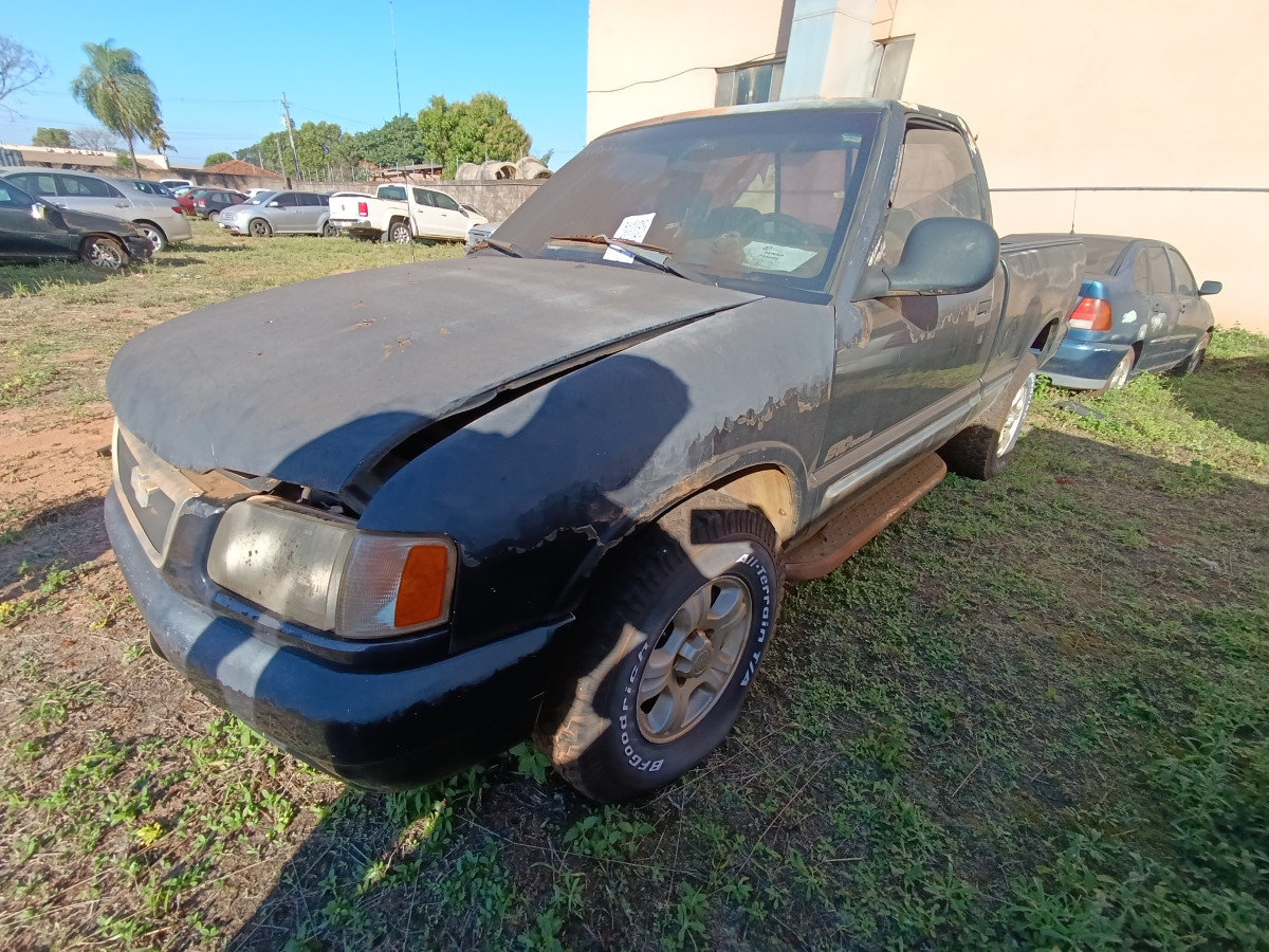 Marca: GM / Modelo: S10 DE LUXE 4.3 S / Placa: CFO1777 / ATIVO 258692 — foto 2
