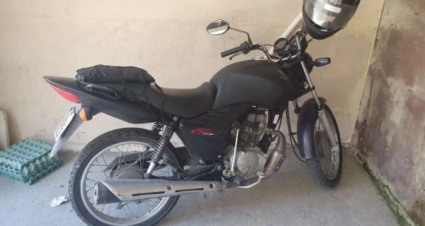 Moto Honda 2012 em bom estado — foto 1