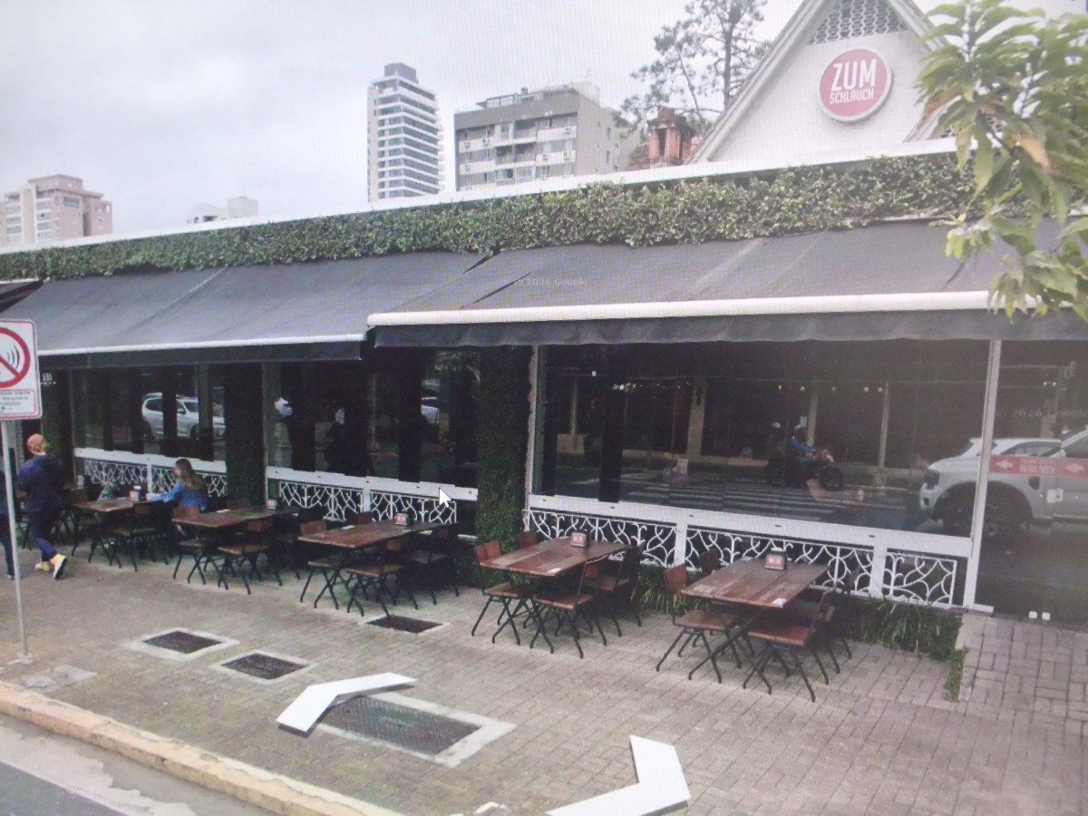 Terreno central em Joinville, com Area de 1.101,67 m2 e Area construida de 701m2, à Rua: Visconde de Taunay, 555, bairro: Atiradores. Joinville — foto 1