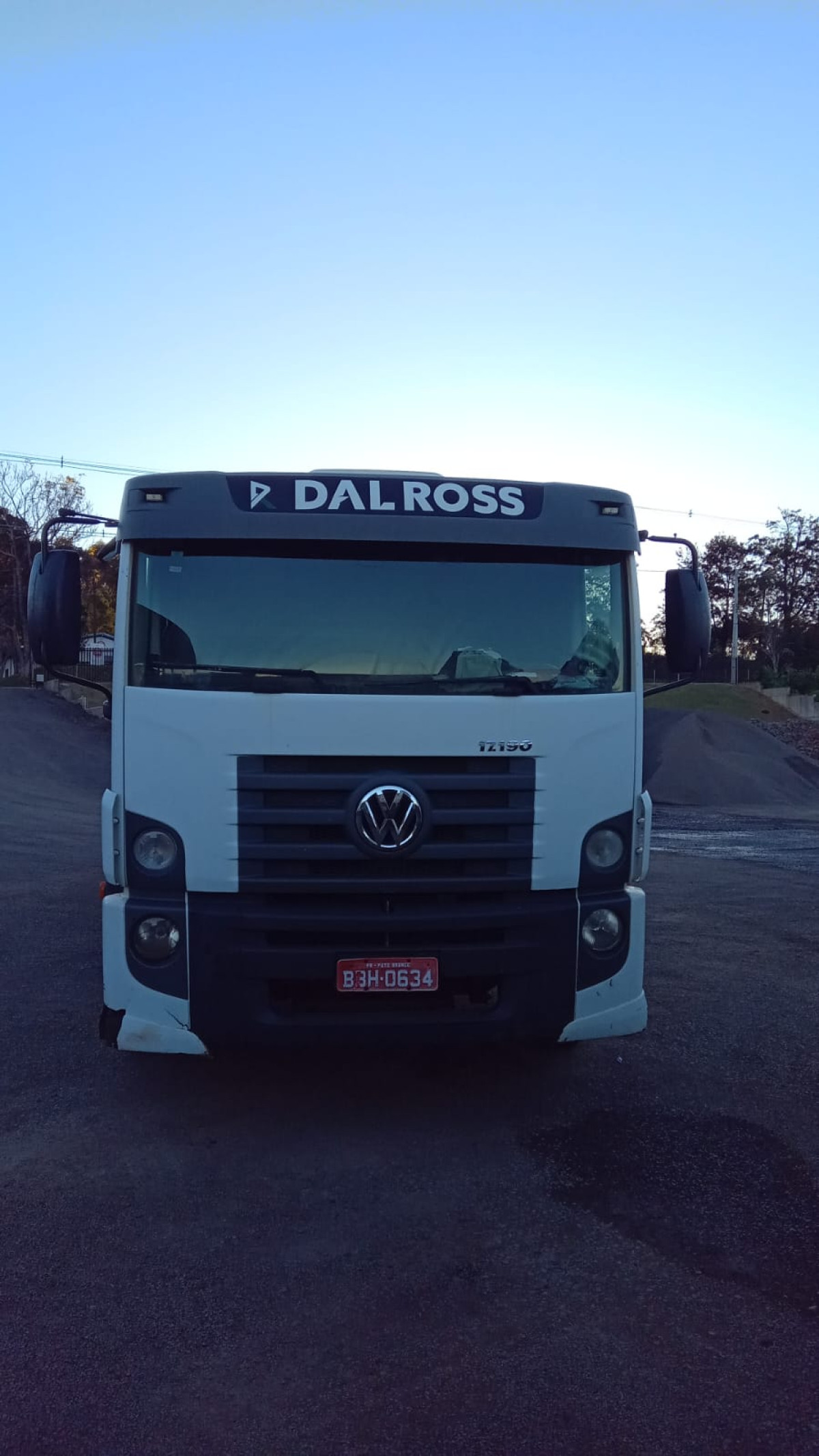 Caminhão VW 17.190 CRM 4X2 2015/2015 — foto 1
