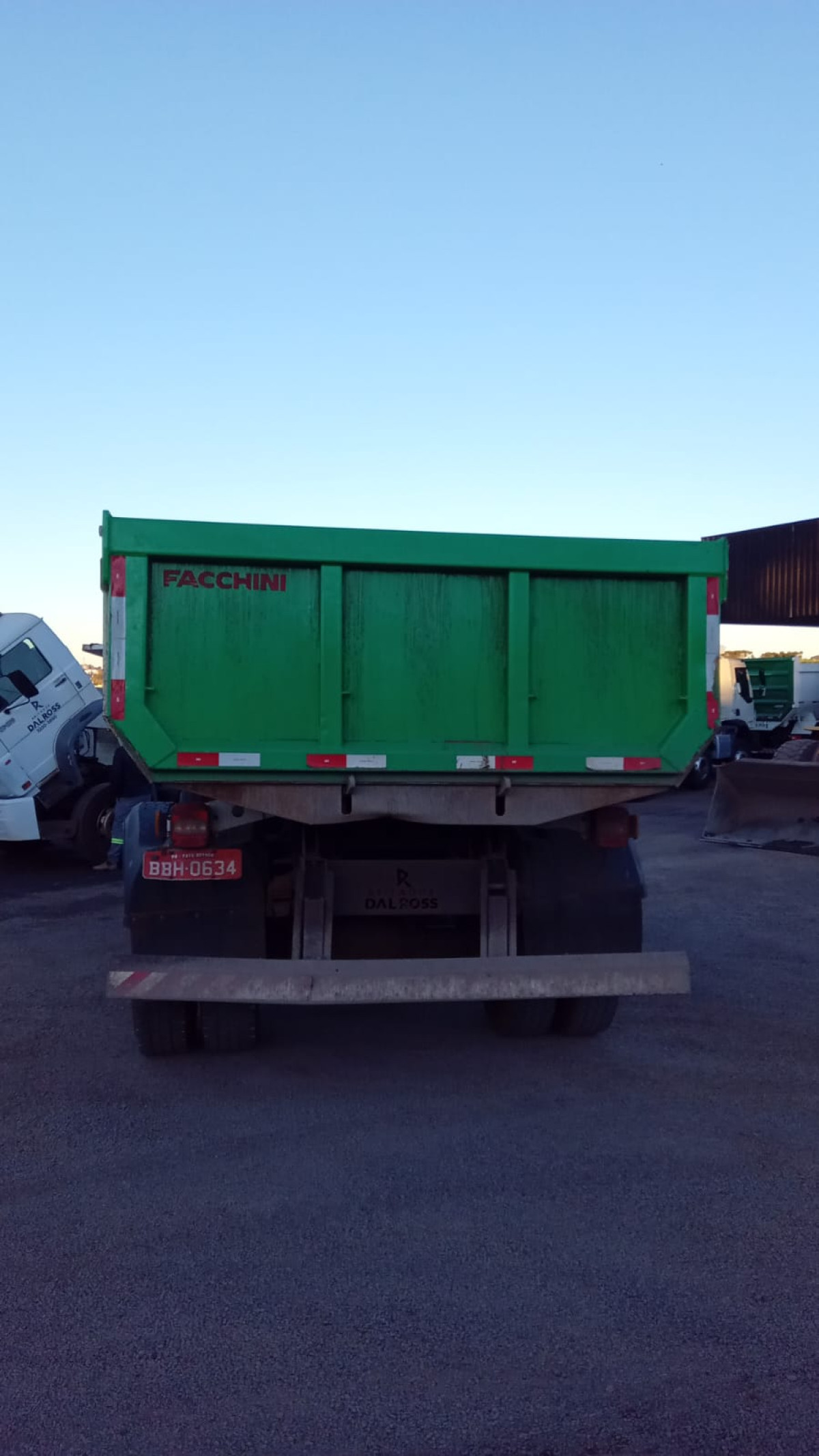 Caminhão VW 17.190 CRM 4X2 2015/2015 — foto 2
