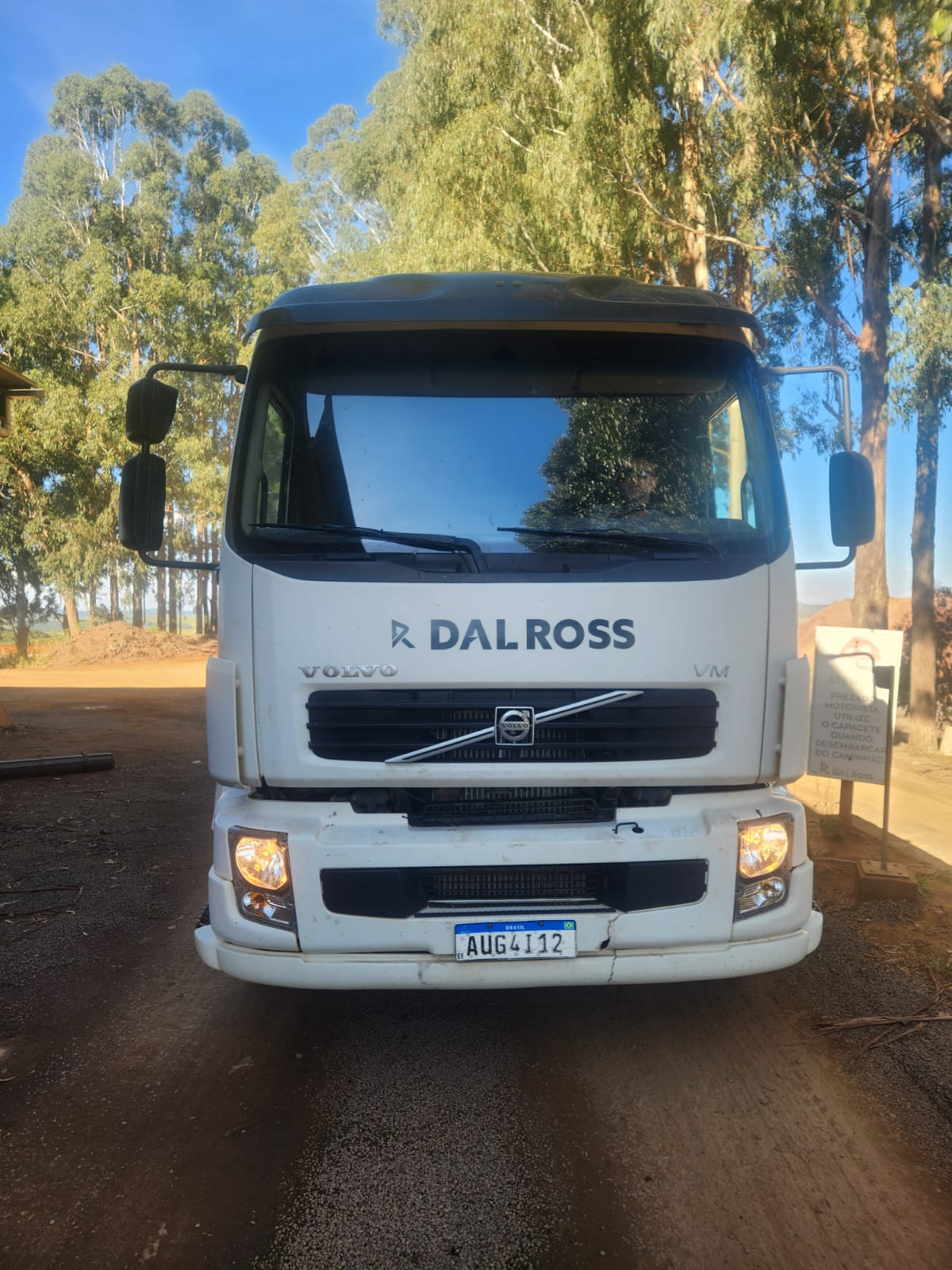 Caminhão Trator VOLVO VM 310 4X2T 2011/2011 — foto 1